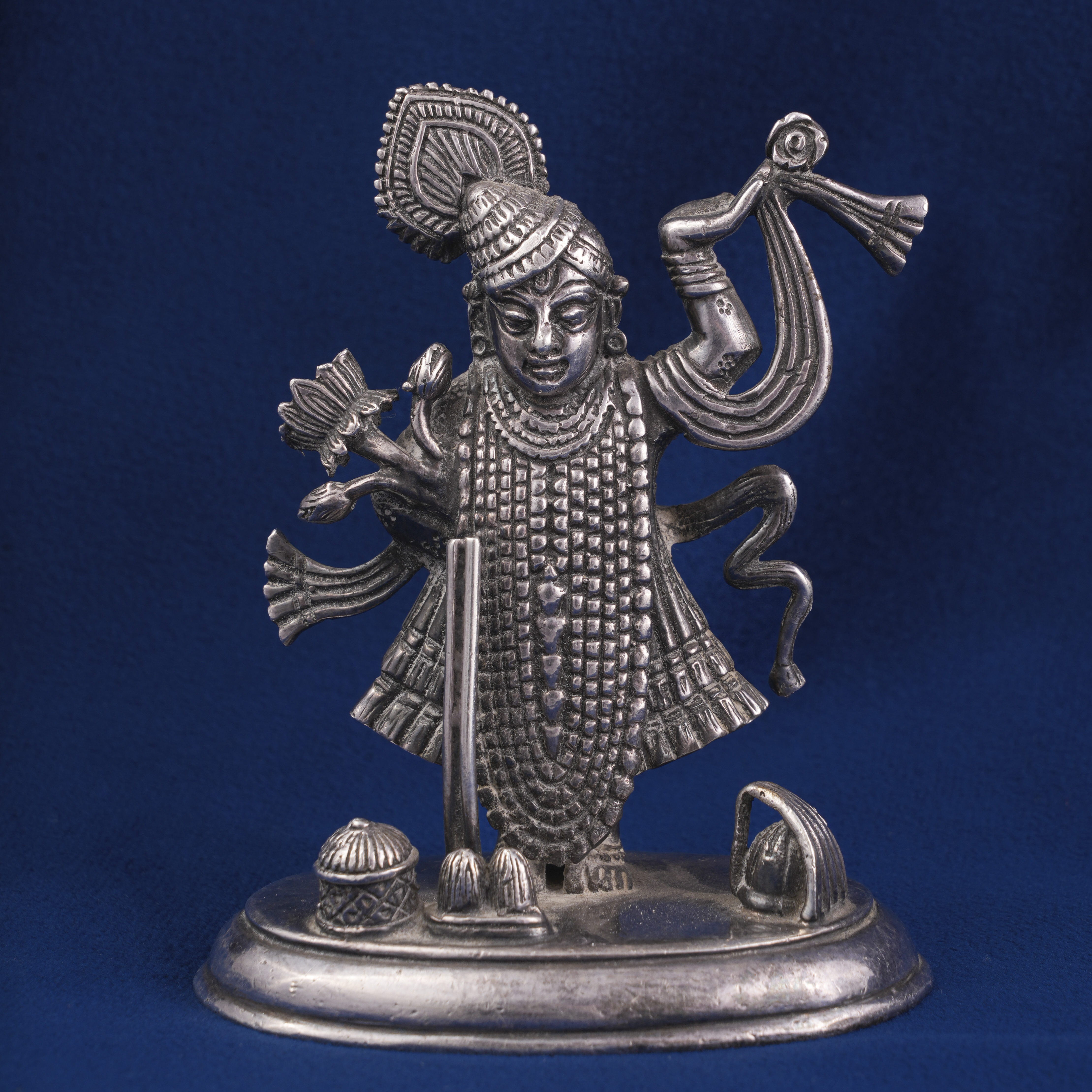 PURE SILVER LORD VISHNU IDOL – HANDCRAFTED DIVINE MURTI