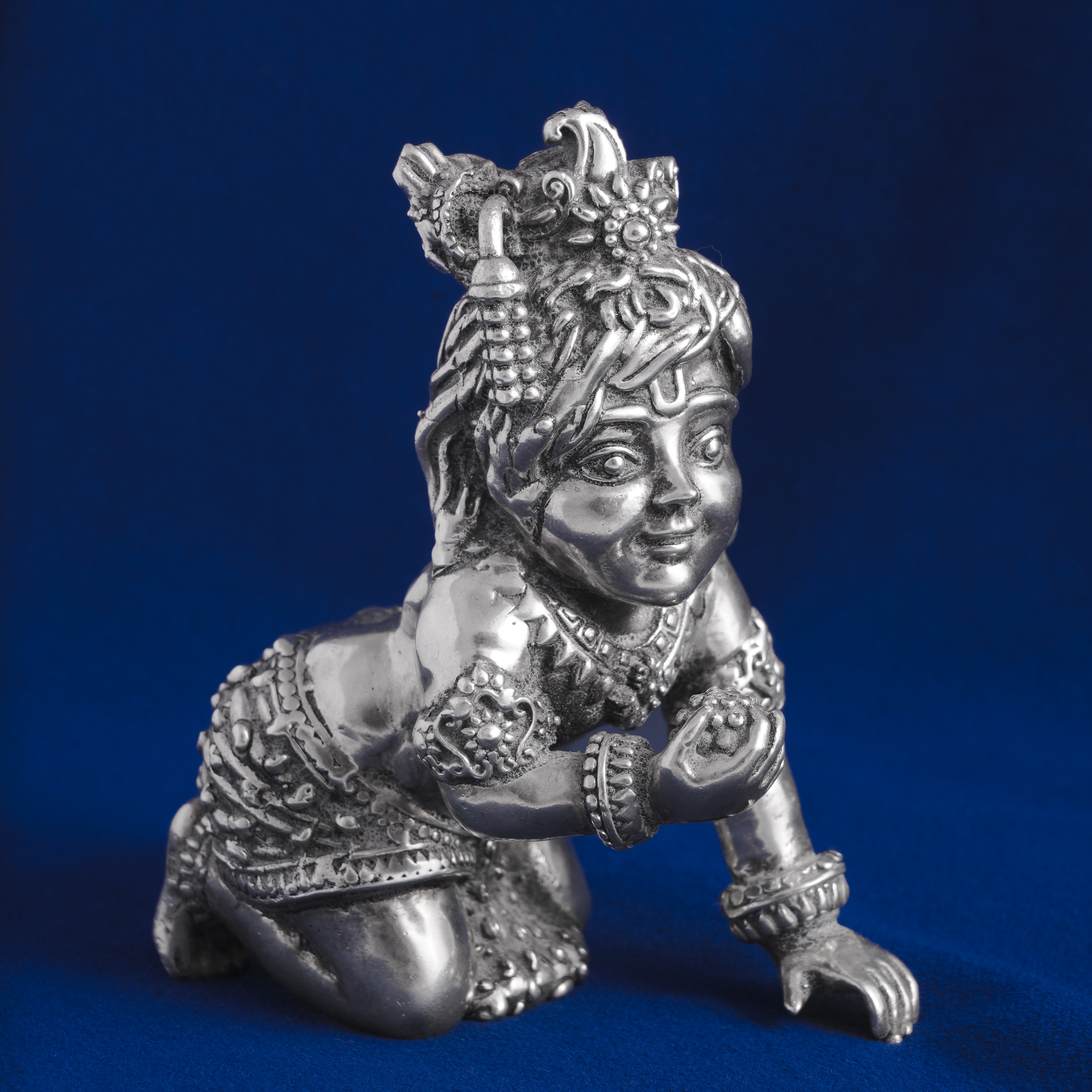 SILVER-TONED LADDU GOPAL IDOL - CRAWLING BABY KRISHNA MURTI